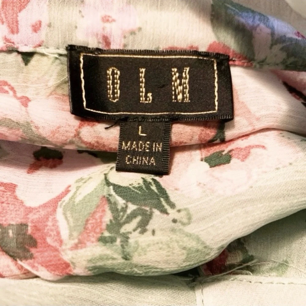 OLM Mint Green Floral Ruffle Trim Tie Neck Blouse
Size Large - Picture 14 of 15